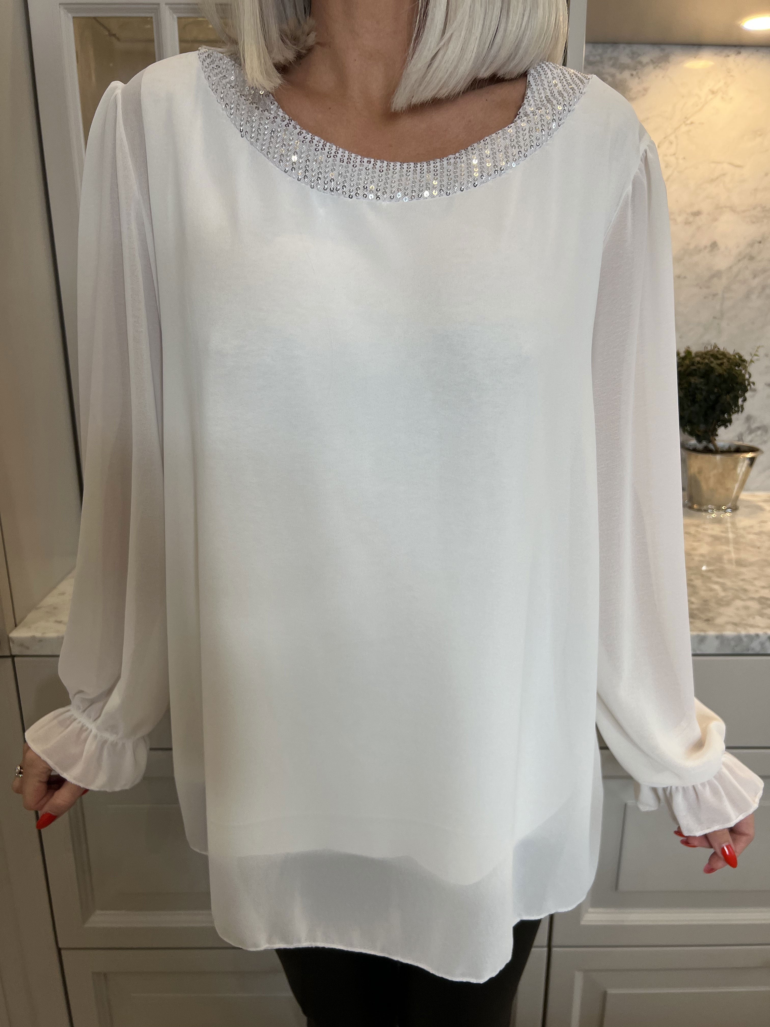 Nellike - Söt tunika i chiffong med paljetter